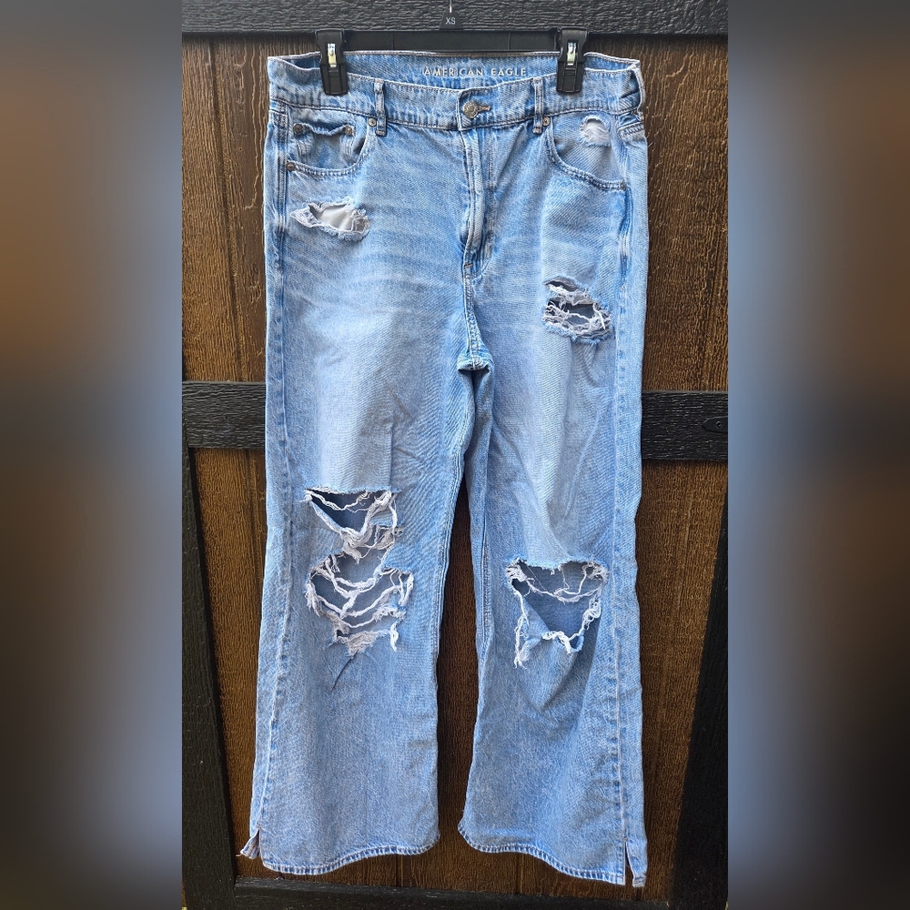 American Eagle Super High Rise Baggy Wide Leg Distressed Jeans Women's 12 Reg.